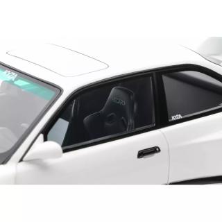 BMW E36 Khyzyl Saleem Alpine White 300 2022 \"Project Cars\" OttO mobile 1:18 Resinemodell (Türen, Motorhaube... nicht zu öffnen!)